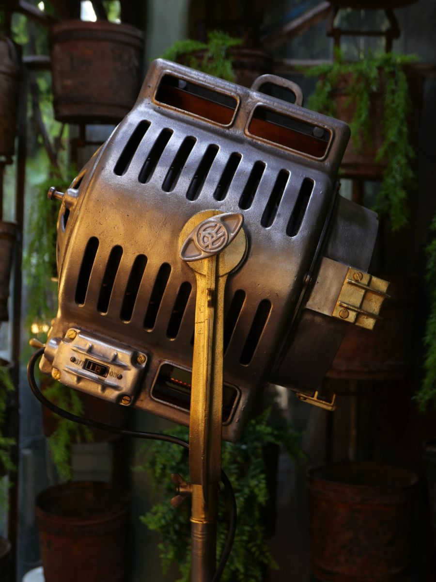 grand projecteur cinema MOLE RICHARDSON studio PINWOOD – Image 7