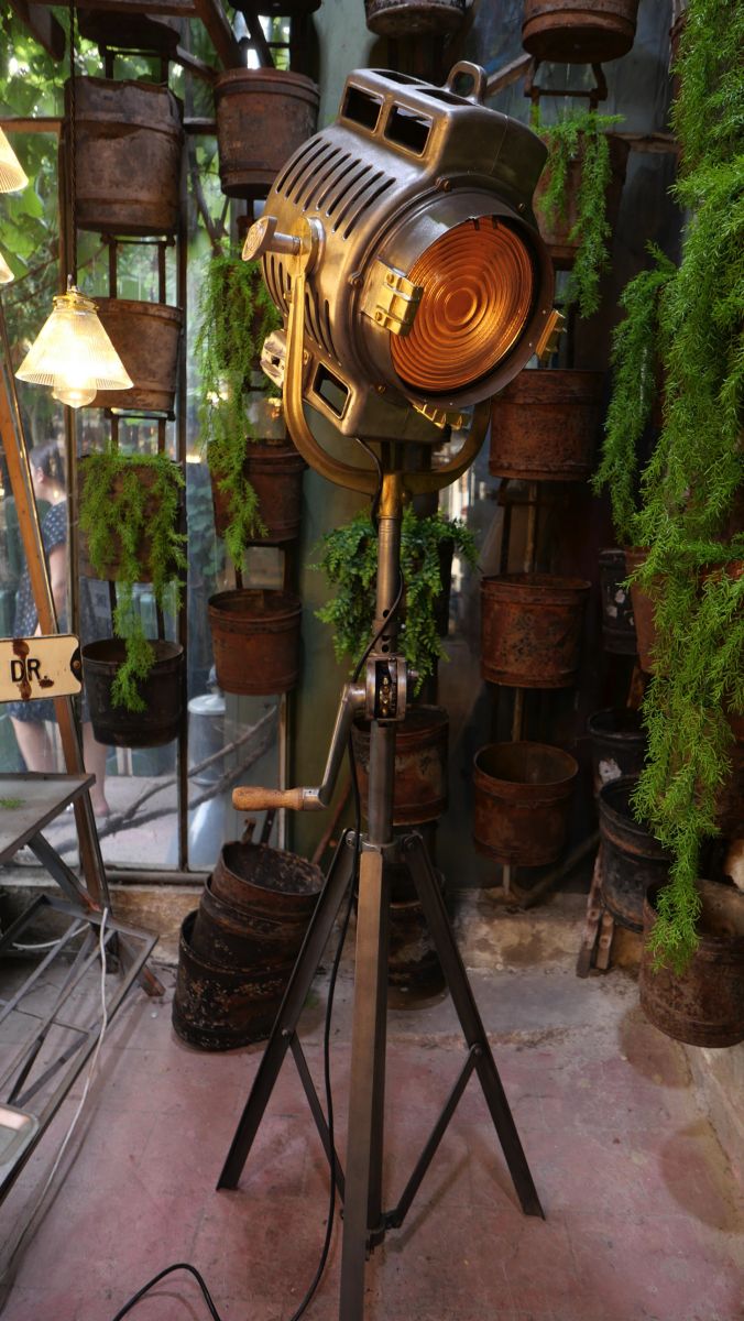 grand projecteur cinema MOLE RICHARDSON studio PINWOOD – Image 23