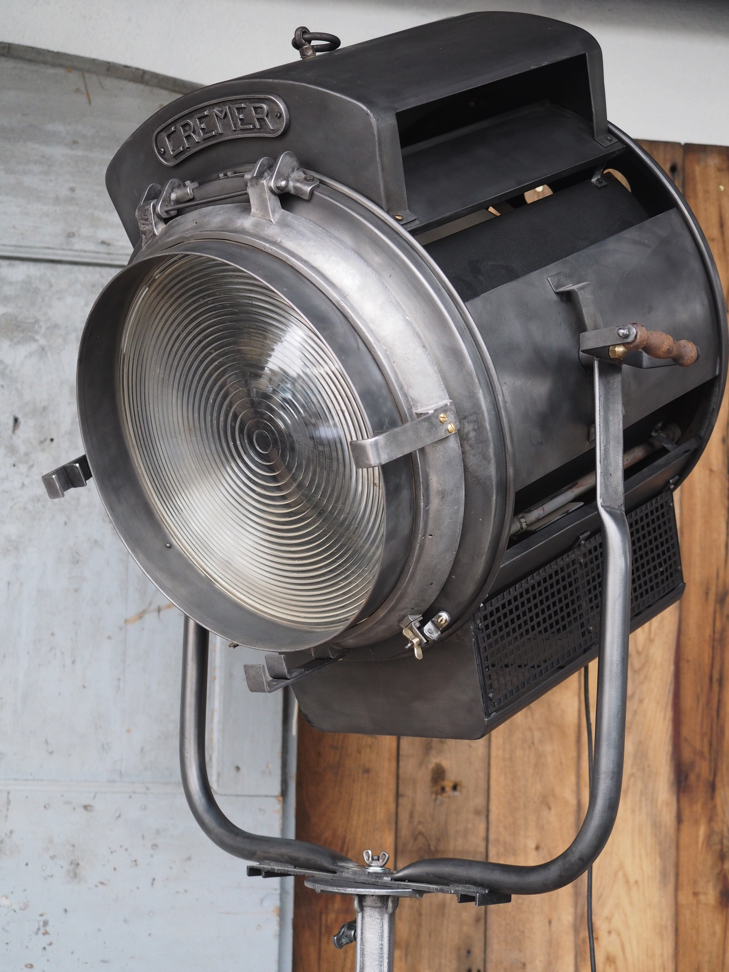 rare tres grand projecteur cinema cremer 10k pied cinema cremaillere – Image 4