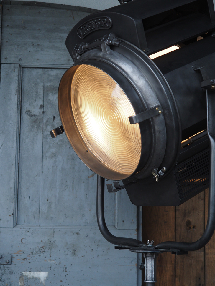 rare tres grand projecteur cinema cremer 10k pied cinema cremaillere – Image 9