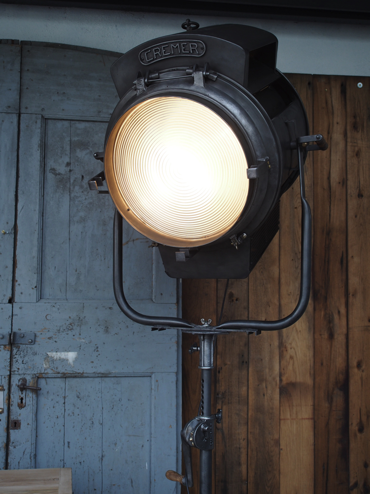 rare tres grand projecteur cinema cremer 10k pied cinema cremaillere – Image 19