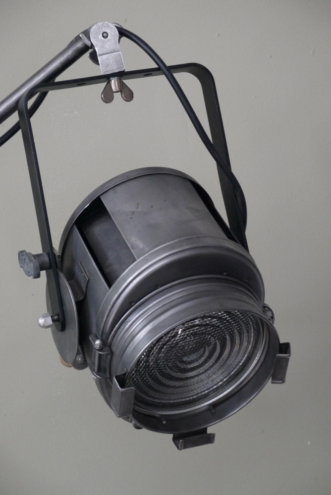 Projecteur de cinema Cremer Paris rare pied girafe entierement d'origine – Image 5