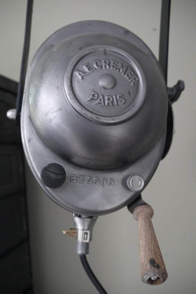 Projecteur de cinema Cremer Paris rare pied girafe entierement d'origine – Image 12