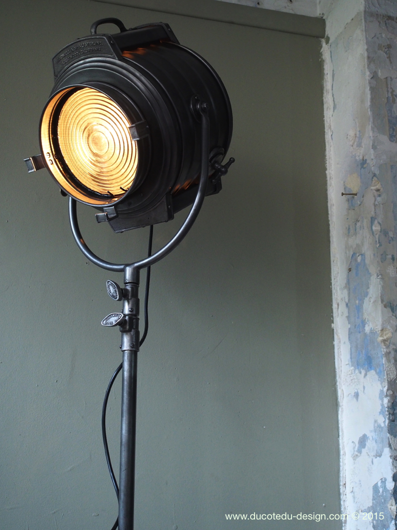 projecteur cinema MCALISTER des studios Hollywood Californie pied tripod – Image 19