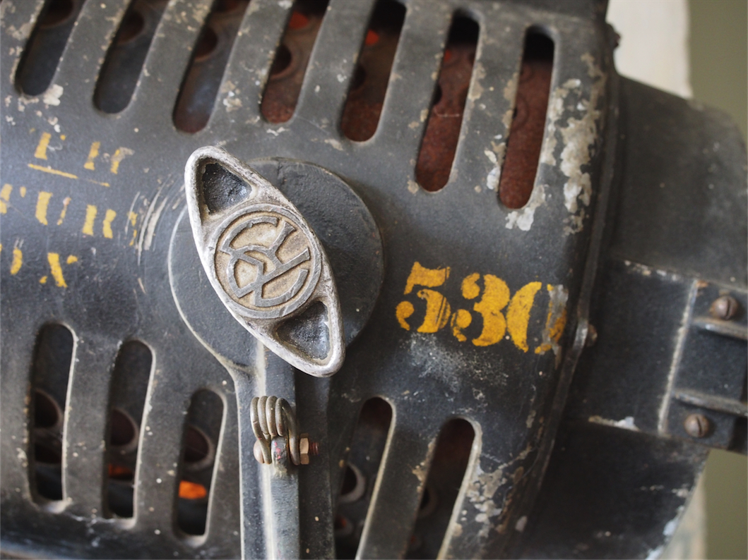 Ancien rare projecteur cinema hollywood Richardson 1930/40 dans son jus – Image 9