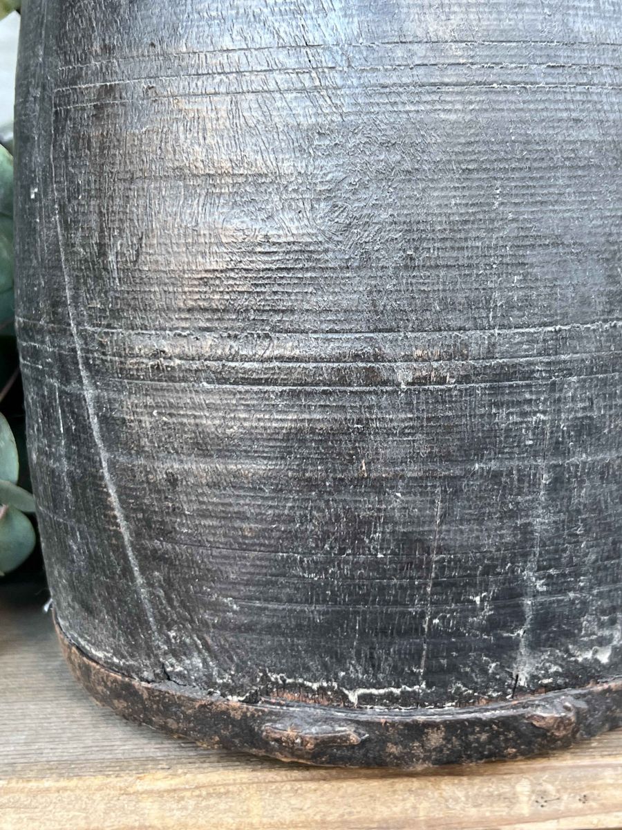 Pot traditionnel en bois du Népal – Image 6