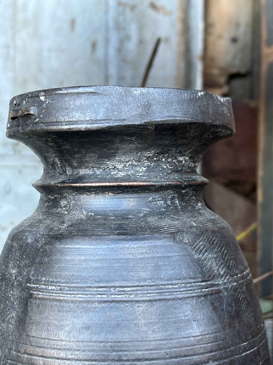 Pot traditionnel en bois du Népal – Image 5