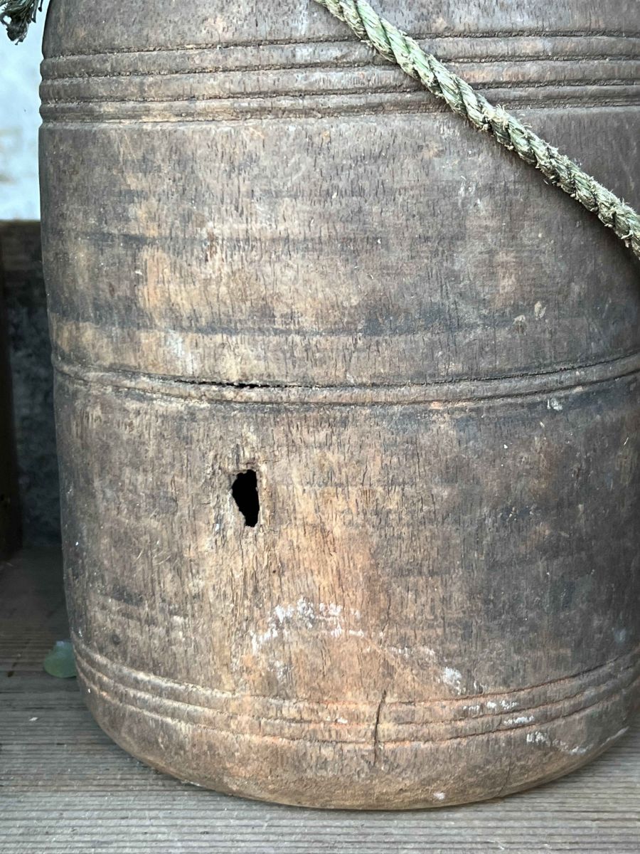 Pot traditionnel en bois du Népal – Image 5