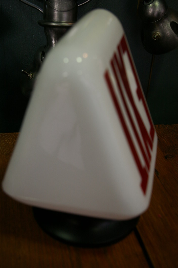 grand exit Lampe opaline blanche socle metal – Image 3