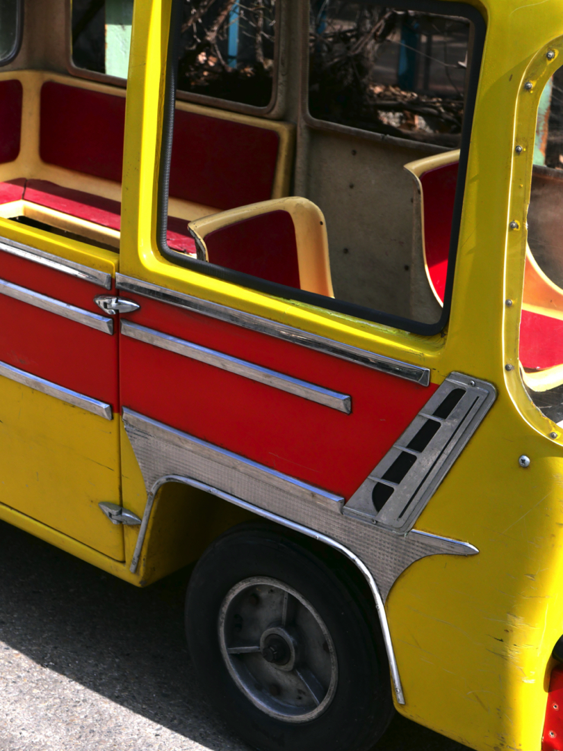 Sujet de manège avion fusée de fête foraine année 1970 – Image 5