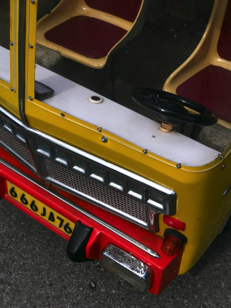 Sujet de manège avion fusée de fête foraine année 1970 – Image 11