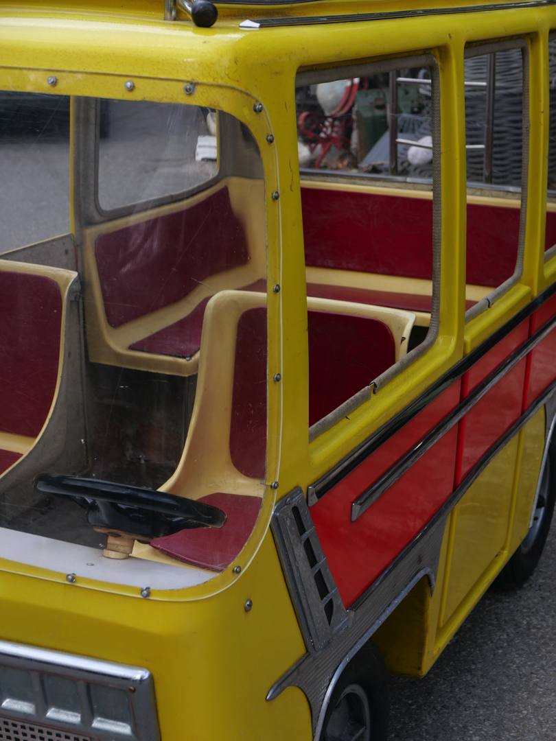 Sujet de manège avion fusée de fête foraine année 1970 – Image 15