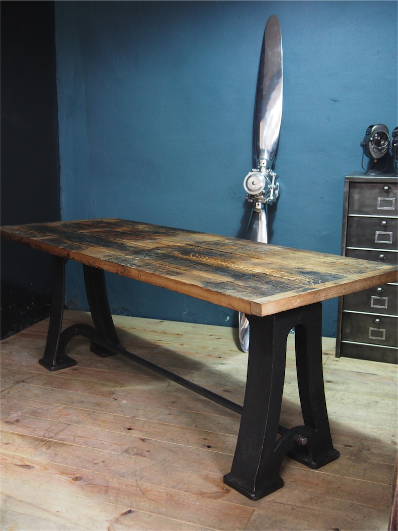 grande table industrielle plateau chene massif pietement fonte – Image 5