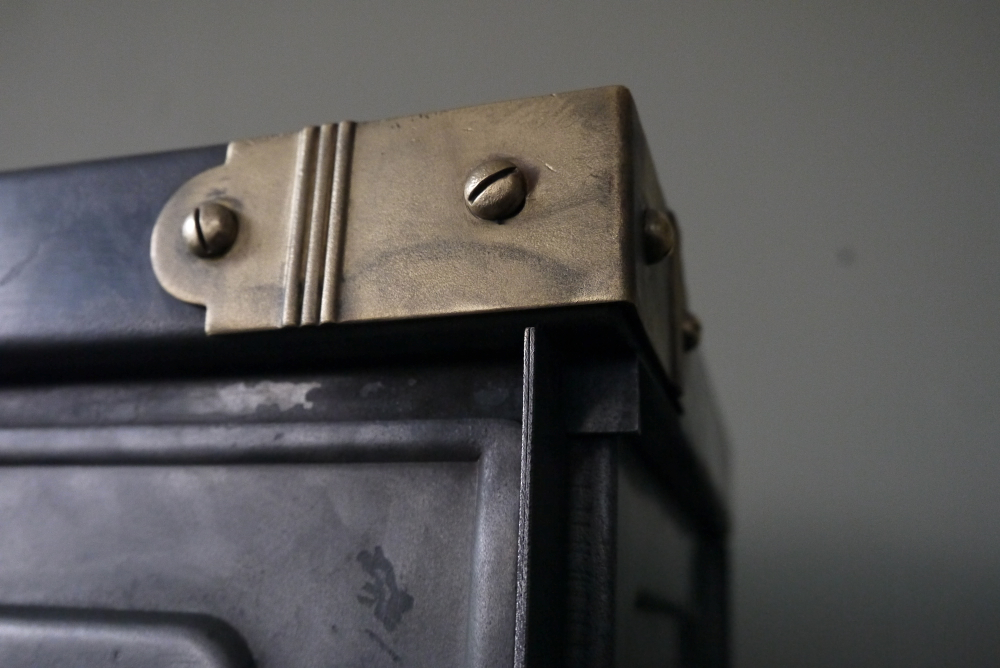 ancien grand meuble 30 casiers industriel a clapet strafor 1920 – Image 12