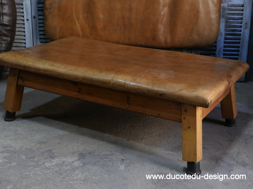 Tapis Banc de gymnastique en cuir vintage – Image 17