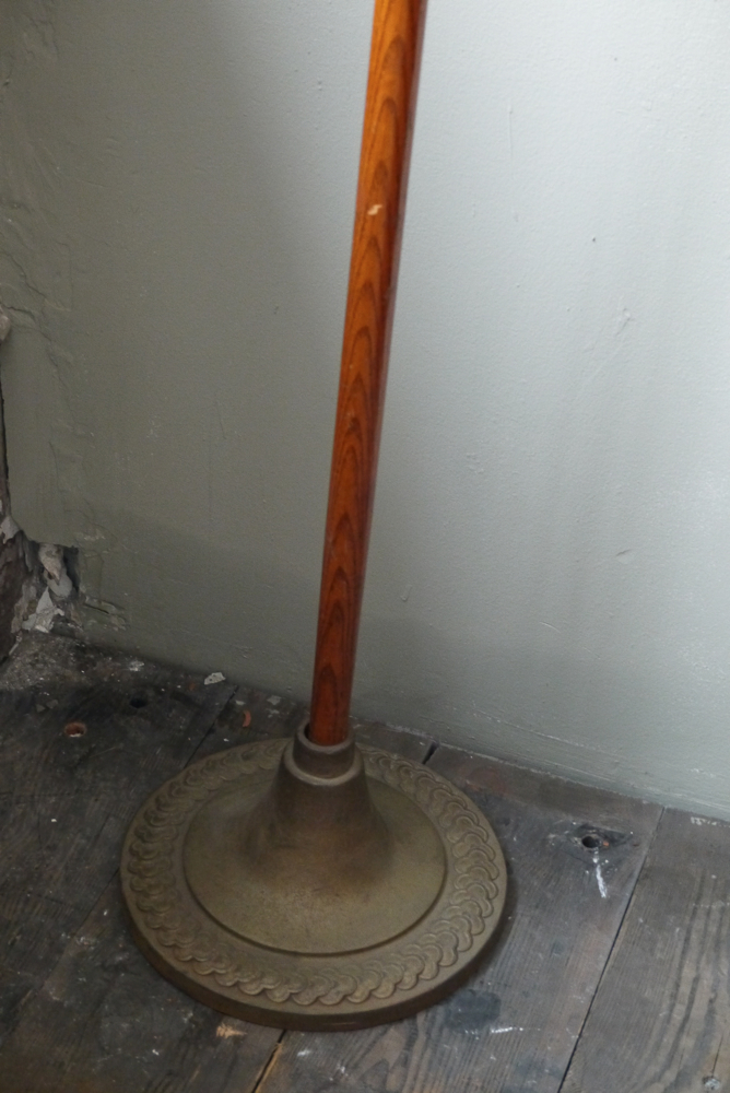 flag USA ancien drapeau americain sur mat socle fonte – Image 4