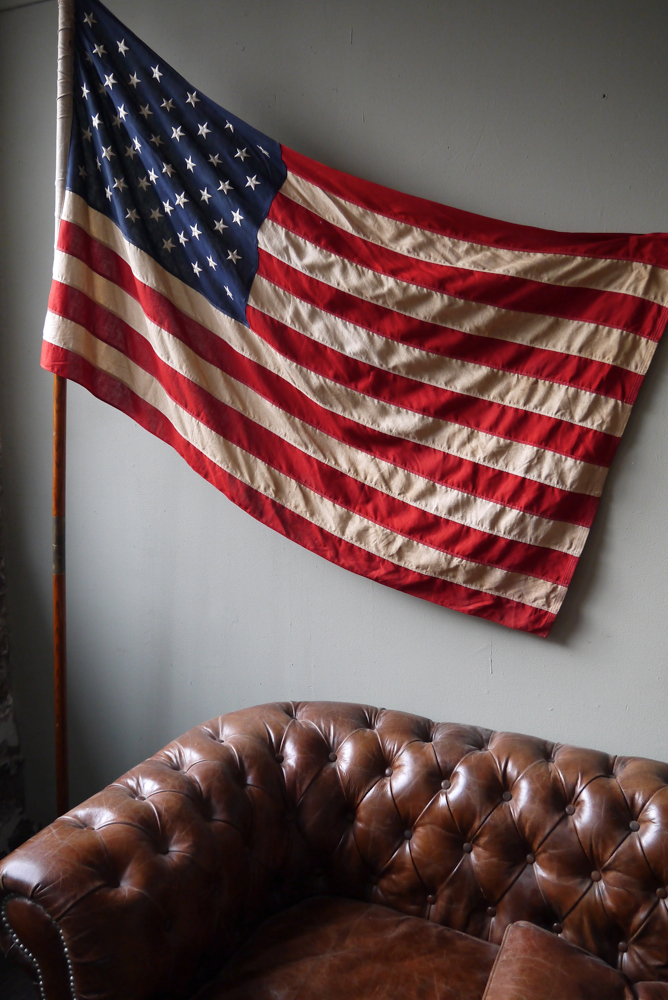 flag USA ancien drapeau americain sur mat socle fonte – Image 8