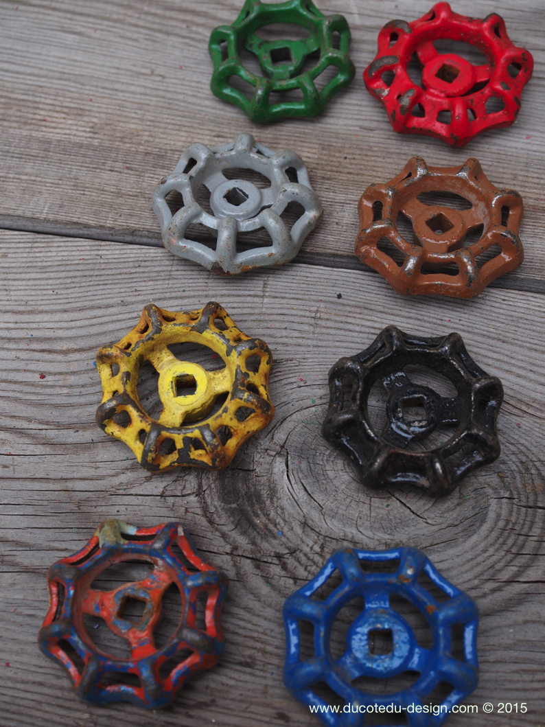 Lot d'anciennes vannes d'usine, ideal en bouton de tiroir indus – Image 3