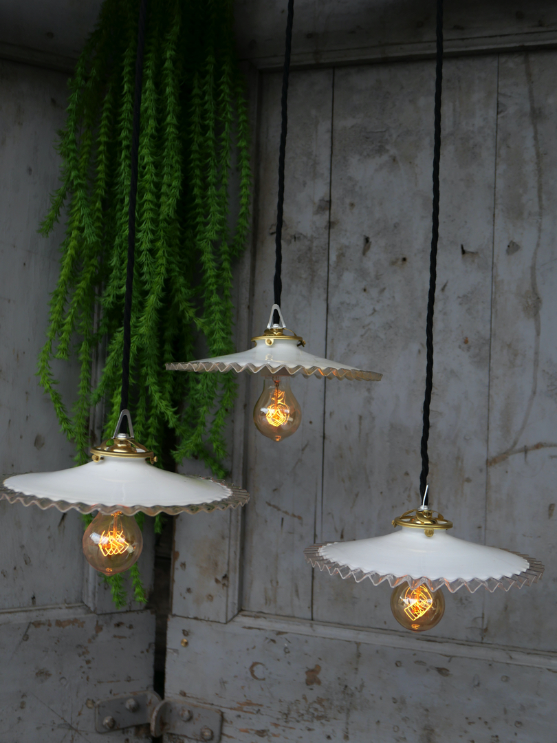 1 abat jour suspention opaline a dentelle lampe industrielle – Image 3