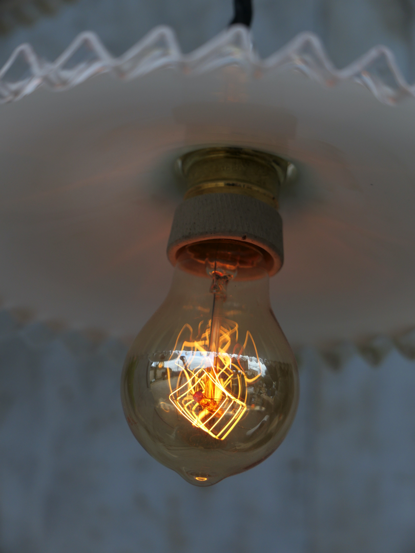 1 abat jour suspention opaline a dentelle lampe industrielle – Image 10