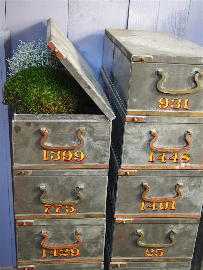 ancien coffre de banque en metal – Image 2