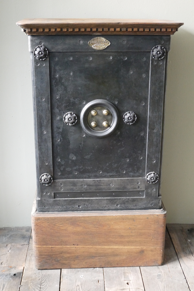 ancien coffre fort industriel maison leloutre annees 30 – Image 12
