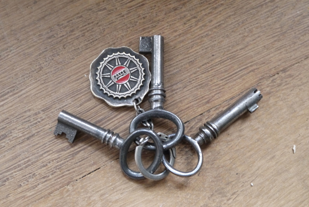 ancien coffre fort industriel maison leloutre annees 30 – Image 13