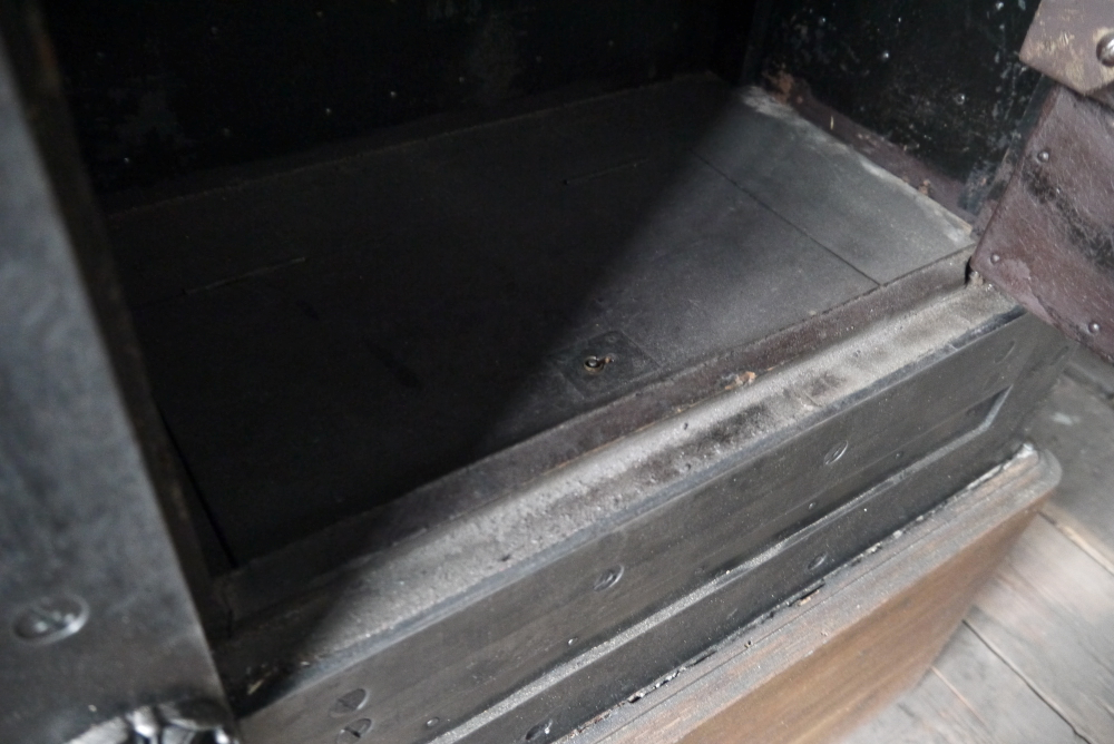 ancien coffre fort industriel maison leloutre annees 30 – Image 17