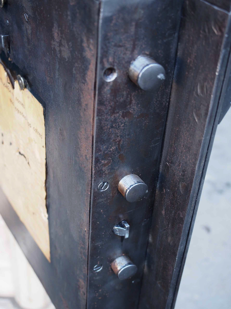 ancien grand coffre fort industriel annees 30 – Image 18