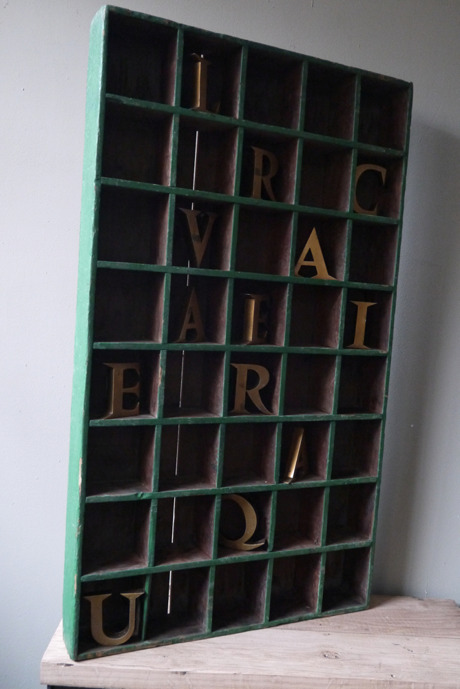 meuble metier en bois 40 cases patine verte d'origine – Image 11