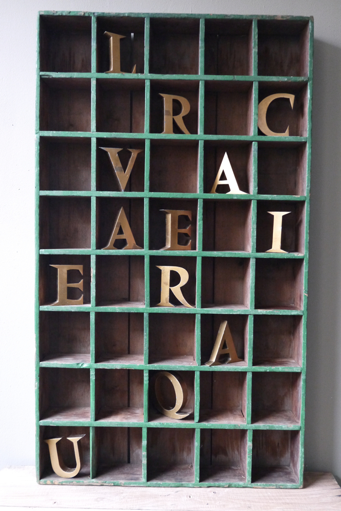 meuble metier en bois 40 cases patine verte d'origine – Image 2