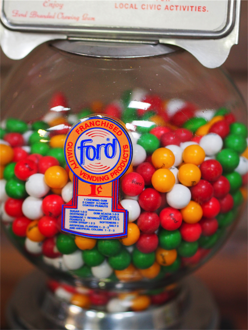 Distributeur à bonbon Ford Ball Gum 1950 Jaycees – Image 4
