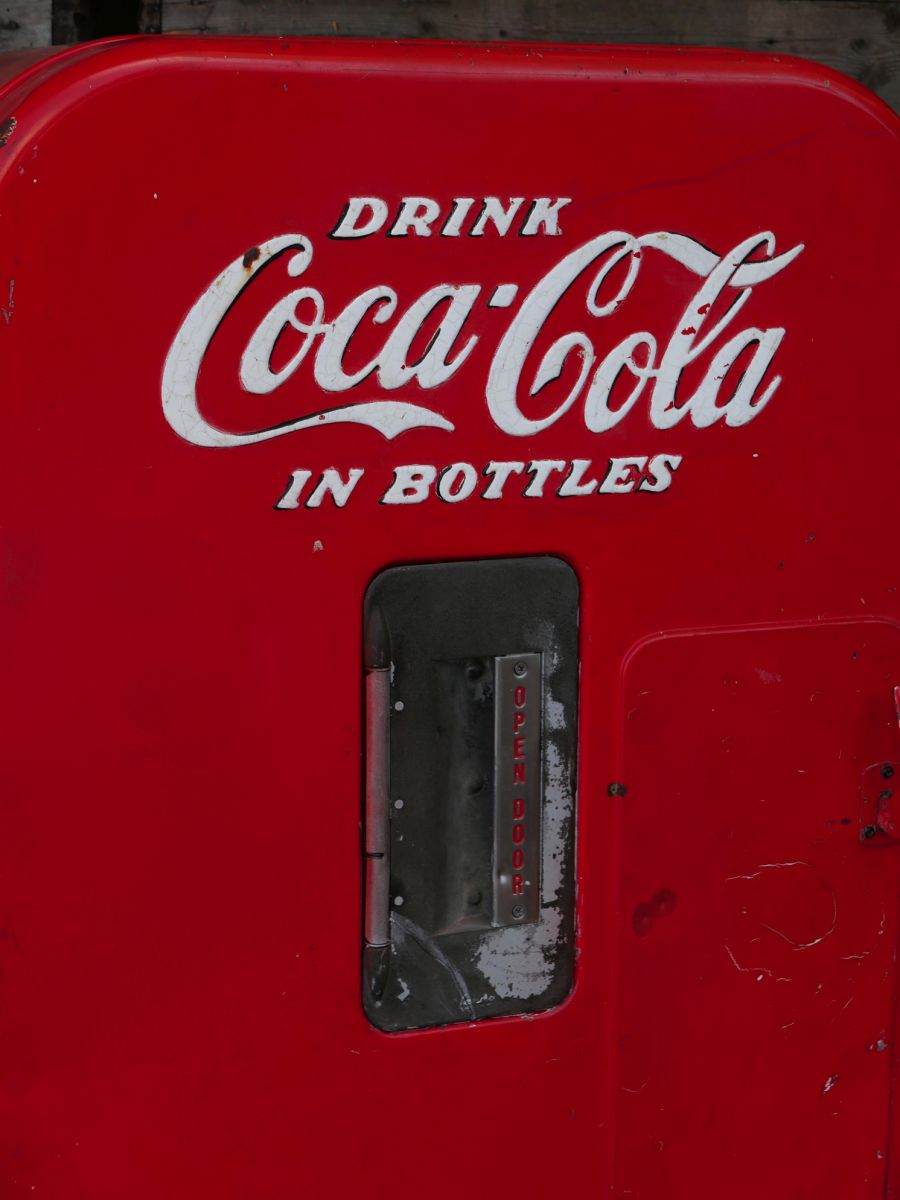 ancien distributeur frigo americain COCA COLA dans son jus – Image 4