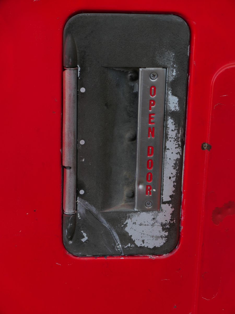 ancien distributeur frigo americain COCA COLA dans son jus – Image 6