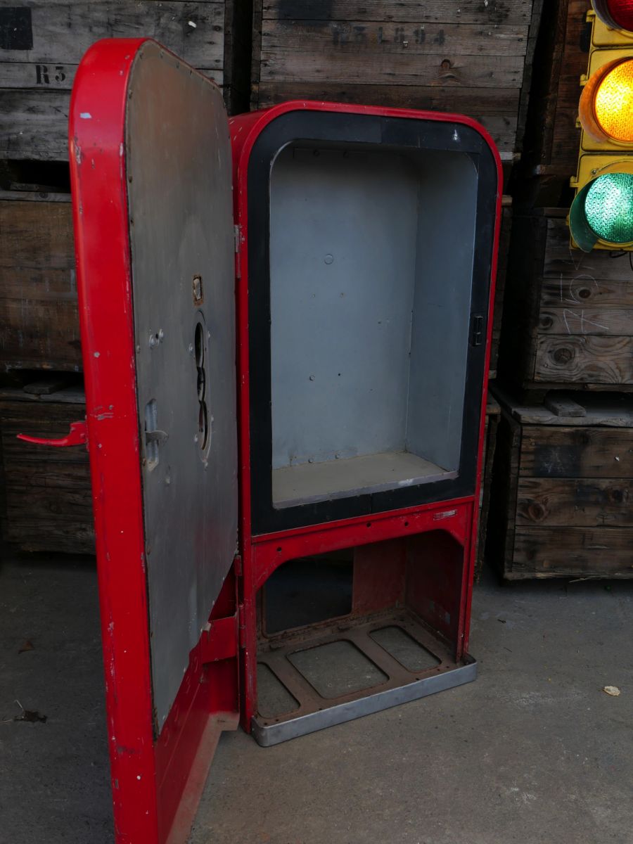 ancien distributeur frigo americain COCA COLA dans son jus – Image 15