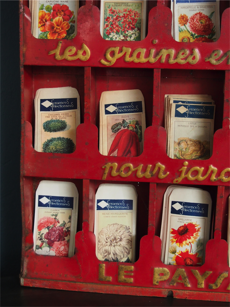 ancien presentoir tole sachet de graine le paysan avec plus de 300 sachets – Image 10
