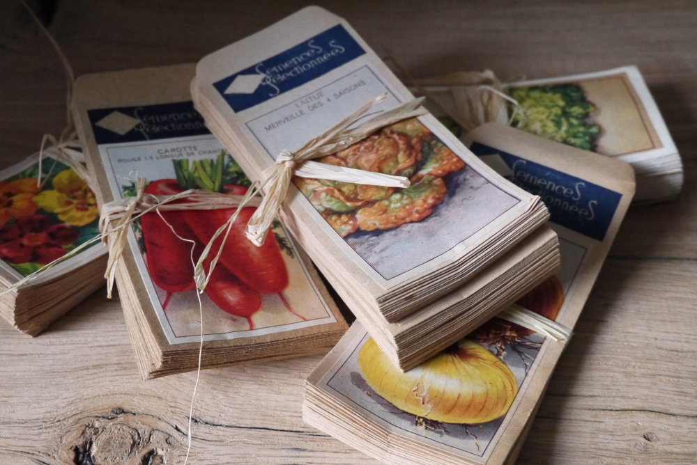 ancien presentoir tole sachet de graine le paysan avec plus de 300 sachets – Image 9