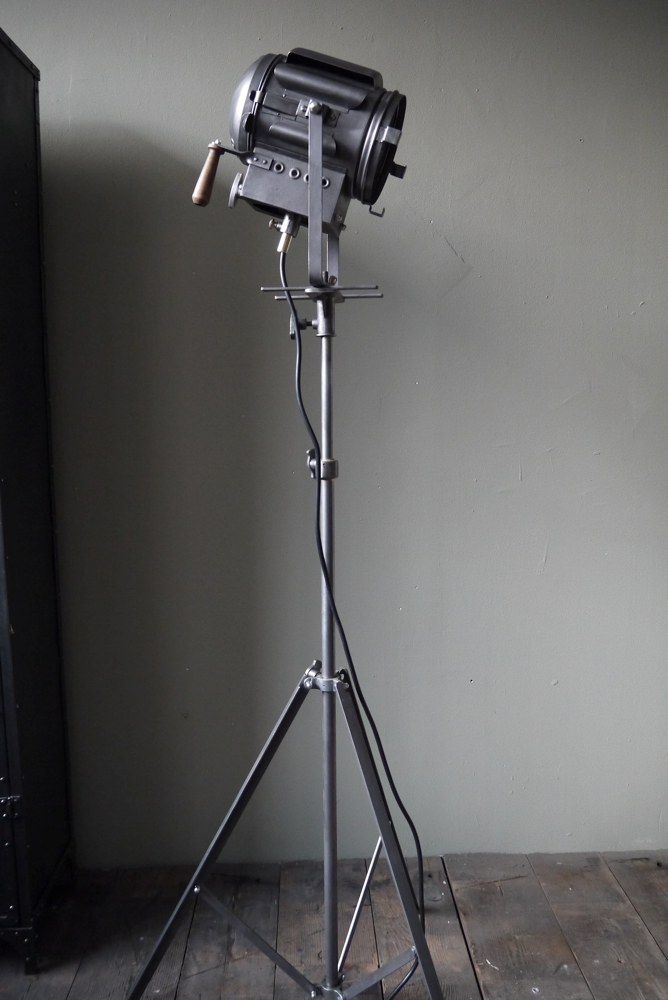 ancien Projecteur de cinema Gruber annees 40 – Image 17