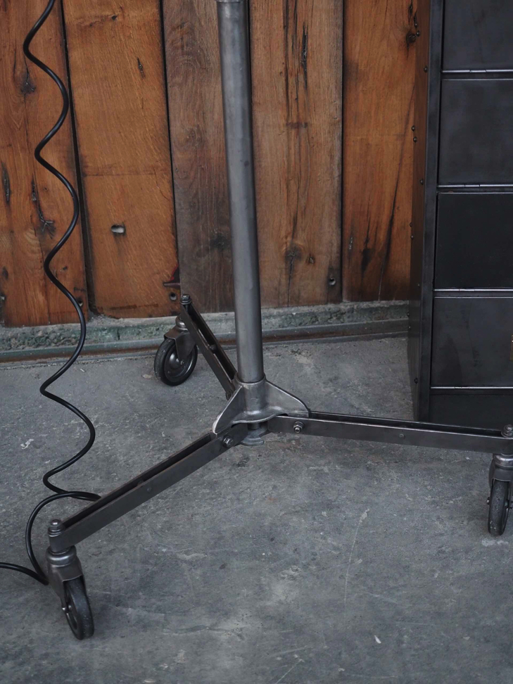 projecteur cinema MCALISTER des studios Hollywood Californie pied tripod – Image 5