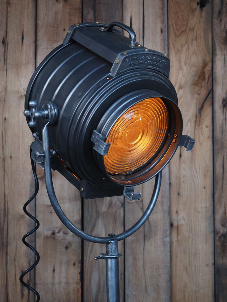 projecteur cinema MCALISTER des studios Hollywood Californie pied tripod – Image 2