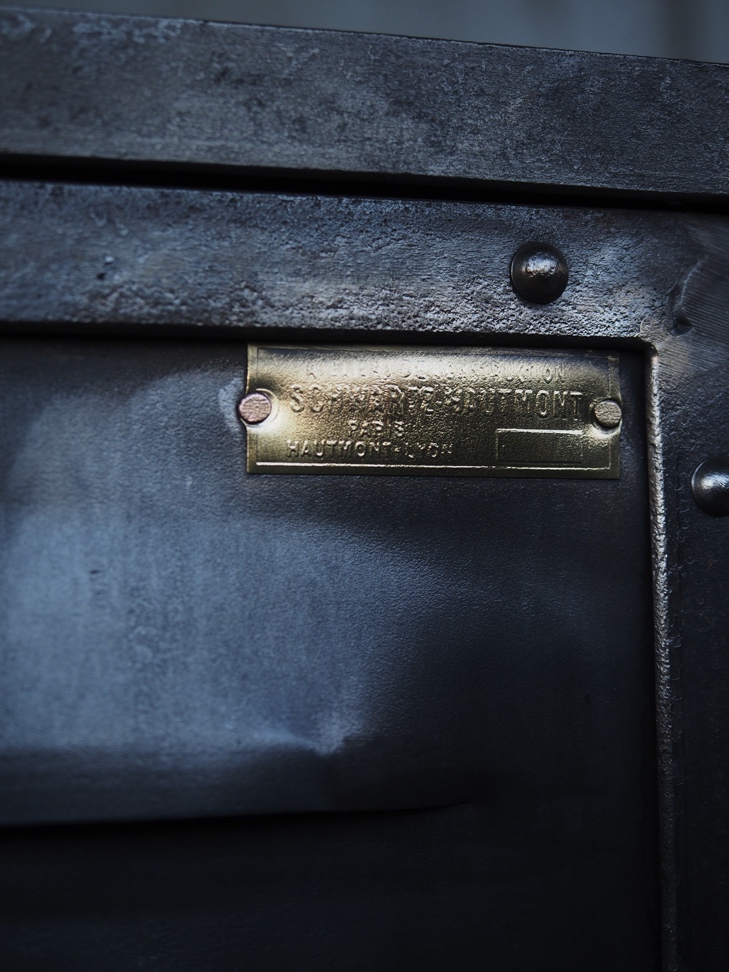 antiguo guardarropa de los talleres Schwartz-Hautmont - Image 5