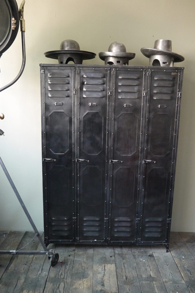 ancien vestiaire d'usine des ateliers Schwartz-Hautmont – Image 11