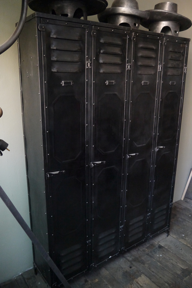 ancien vestiaire d'usine des ateliers Schwartz-Hautmont – Image 4