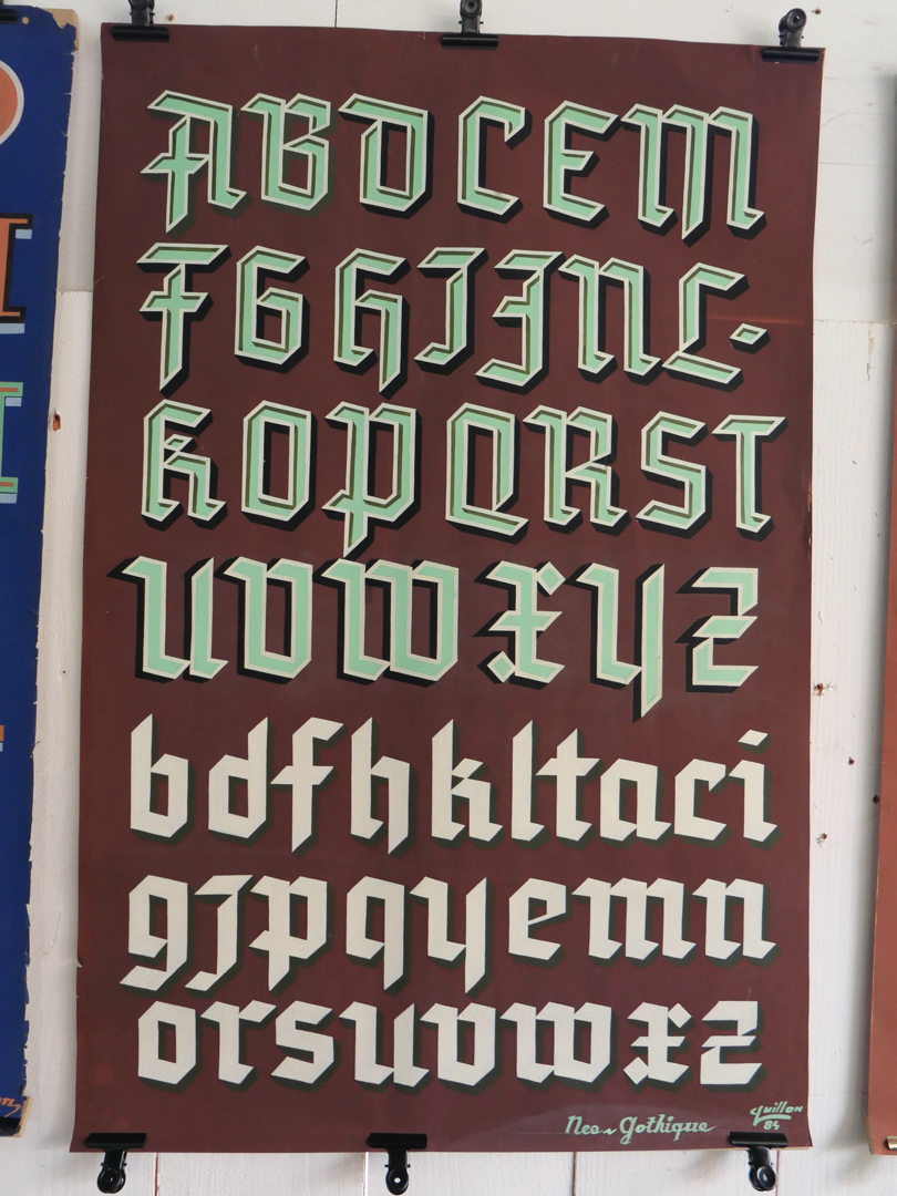 ancien abecedaire affiche de presentation peintre en lettres – Image 2