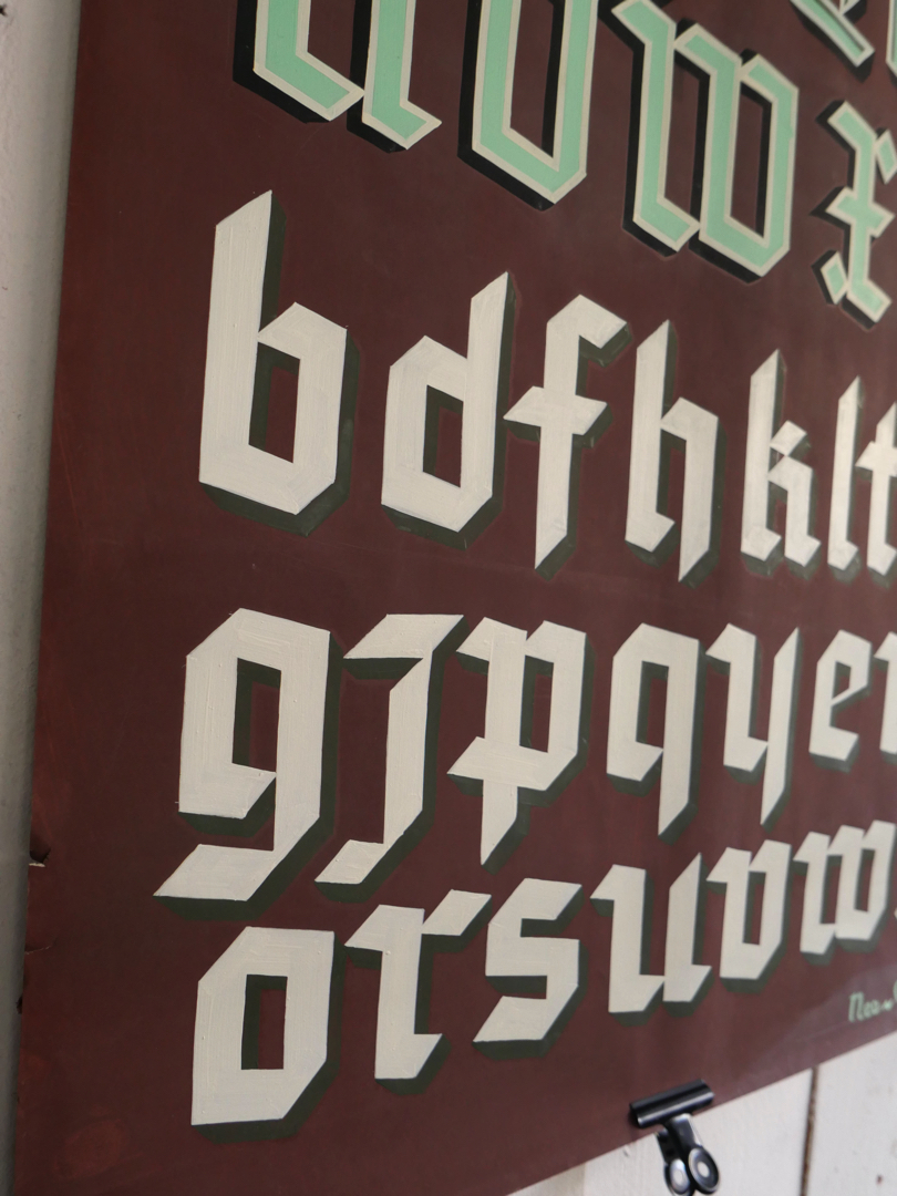 ancien abecedaire affiche de presentation peintre en lettres – Image 4