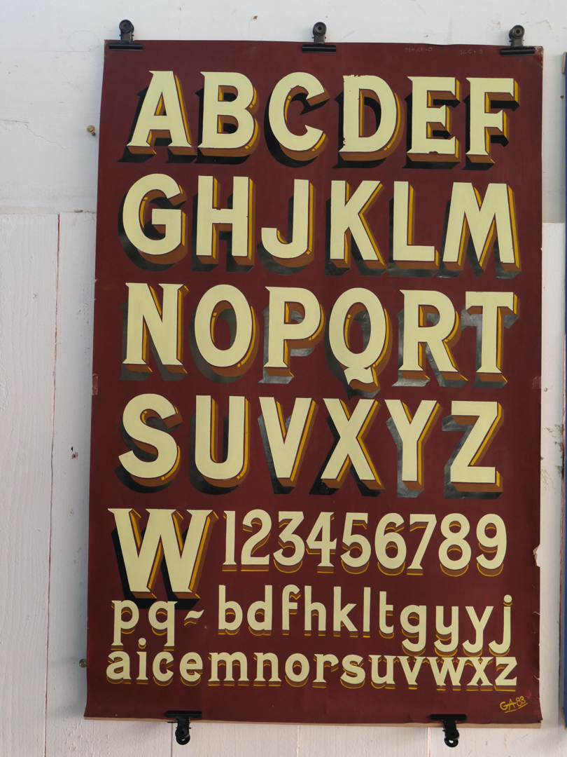 ancien abecedaire affiche de presentation peintre en lettres – Image 3