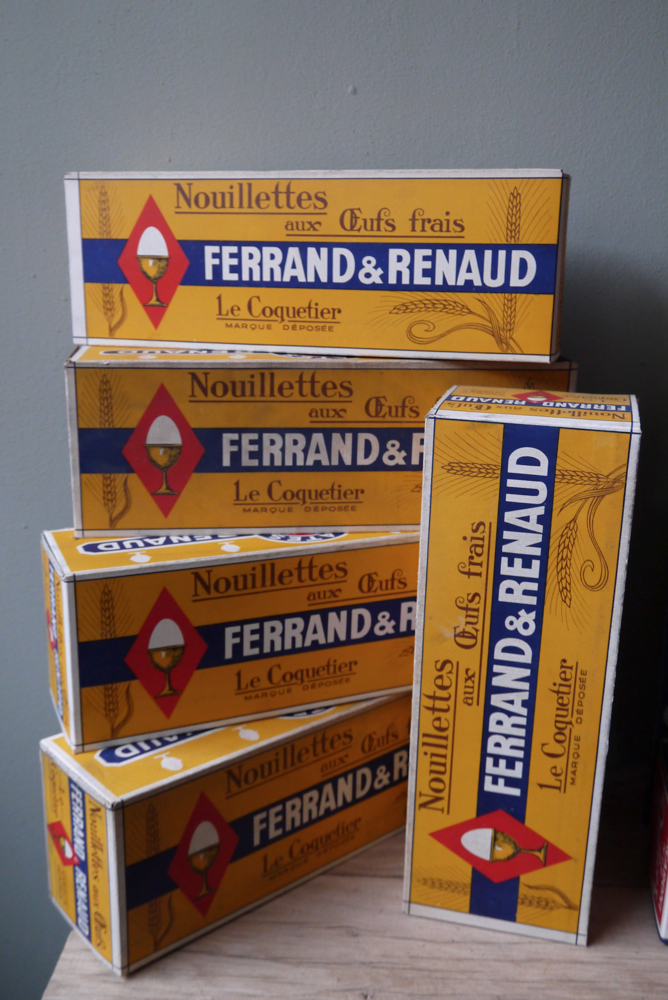 1 ancienne boite d'epicerie en carton pour les pates ferrand & Renaud – Image 2