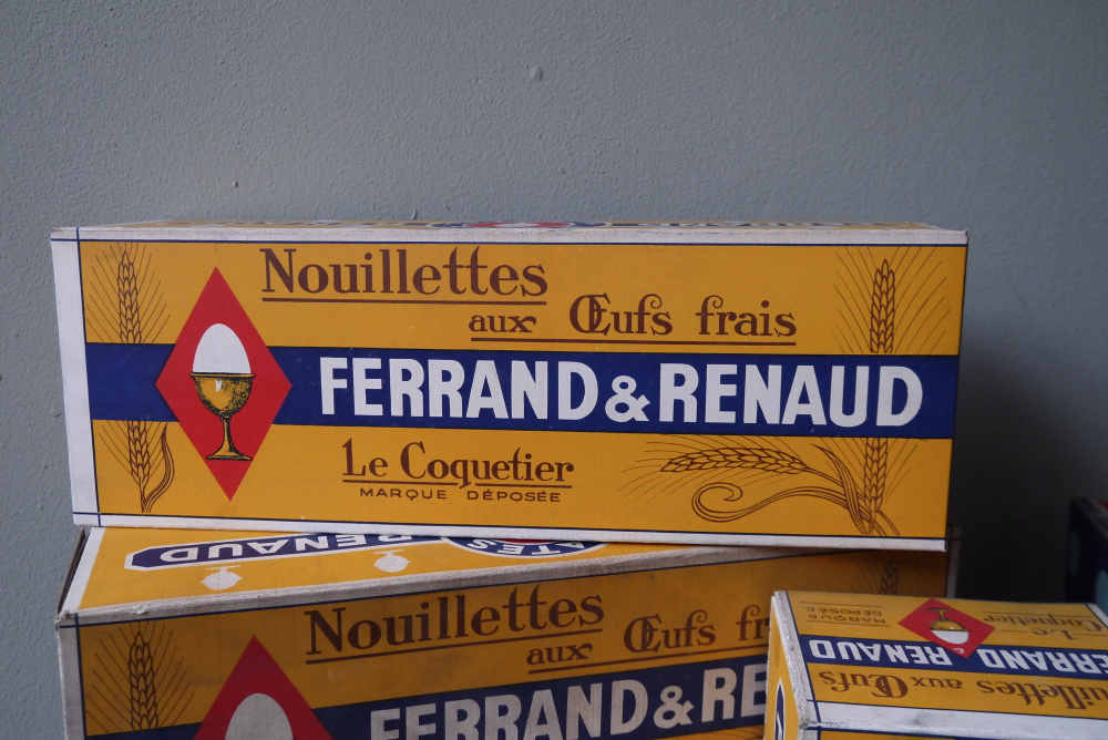 1 ancienne boite d'epicerie en carton pour les pates ferrand & Renaud – Image 5