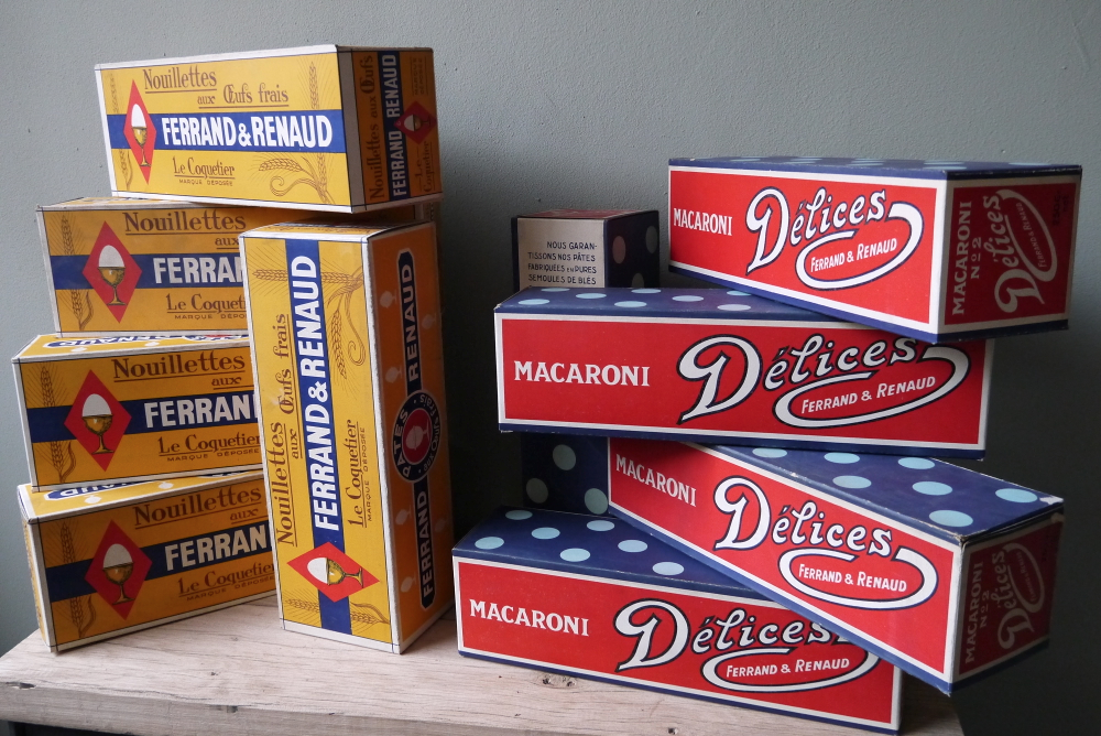 1 ancienne boite d'epicerie en carton pour les pates ferrand & Renaud – Image 12