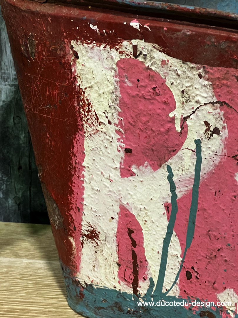 caisse de vendanges en metal patine d'origine – Image 3